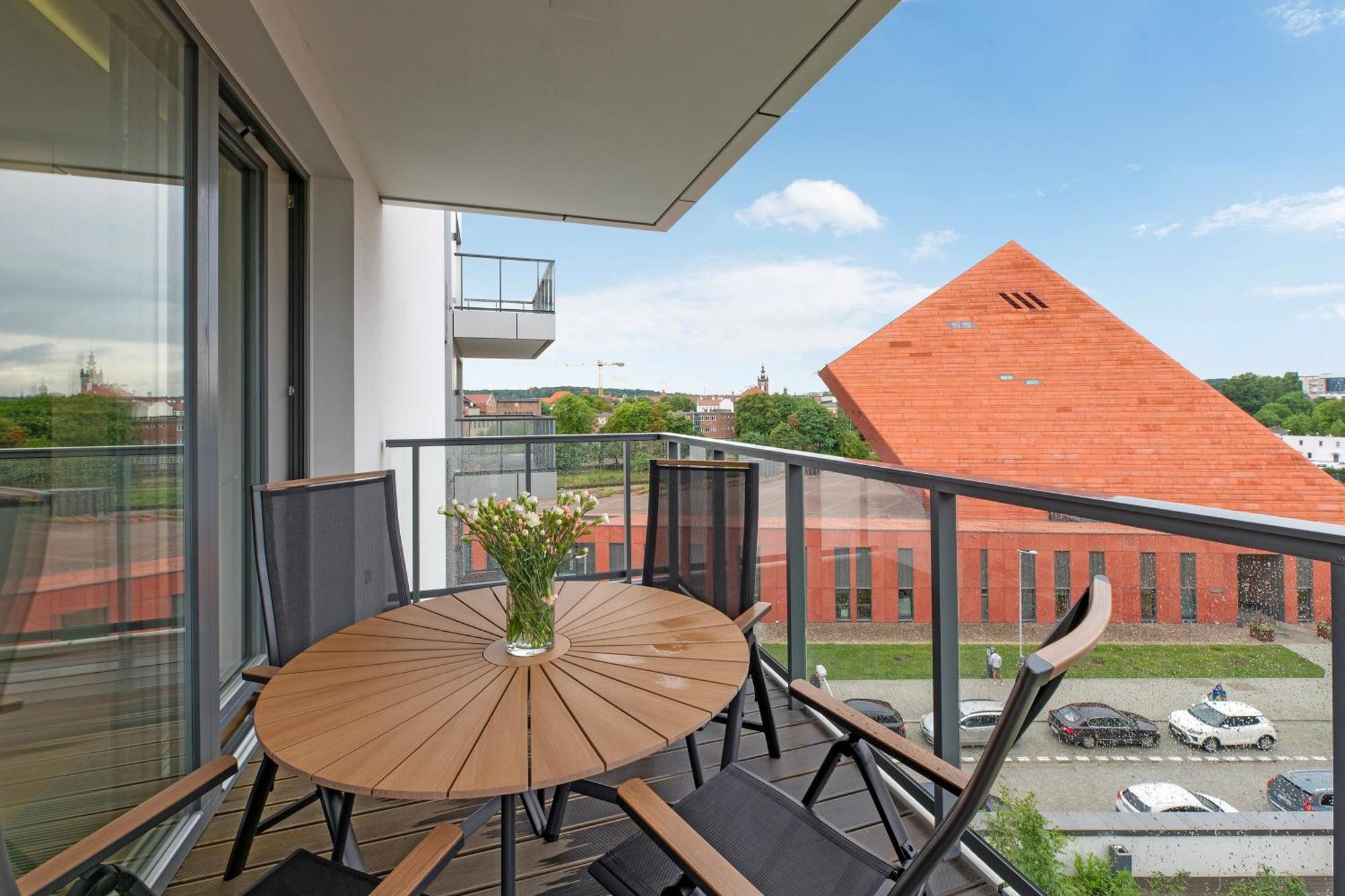 Brabank Riverside - Sauna, Business & Gym By Downtown Apartments Gdansk Room photo